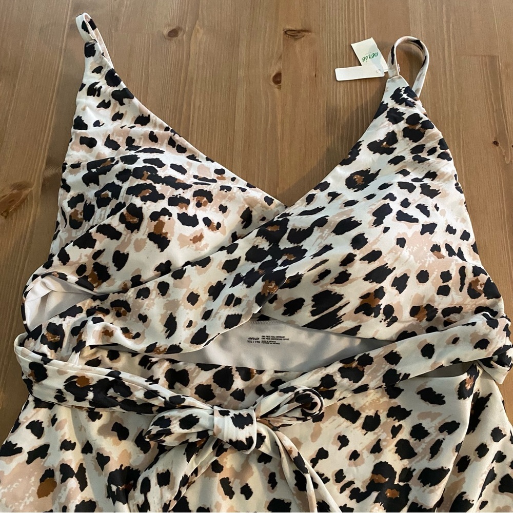 AERIE Leopard Print Wrap One-Piece Swimsuit XXL Full Coverage V-Neck Cut-Out NWT - Picture 16 of 16